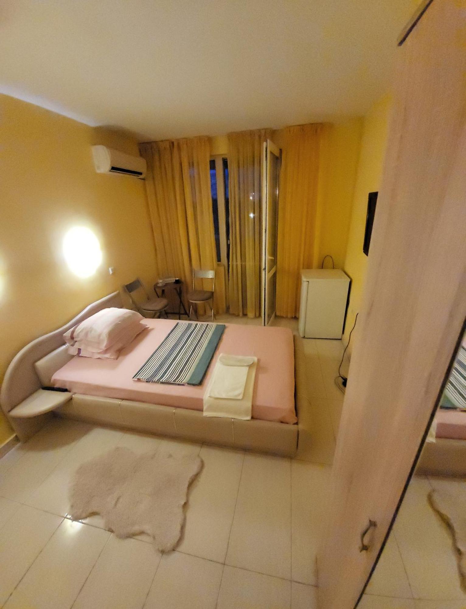 바르나 Apartamenti Ivaia 아파트 외부 사진